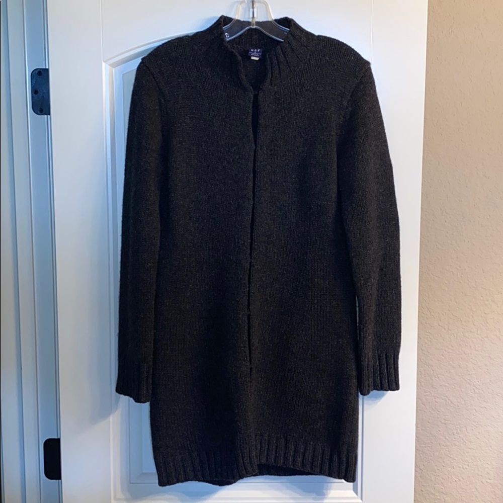 Women’s GAP gray Duster Swearer size small